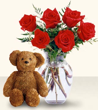 6 Roses with a Bear