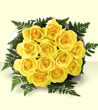 1 Dozen Favorite Yellow Roses with Vase